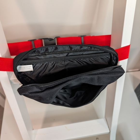 🖤 Black and Red ALF Waist Bag - Picture 2 of 2